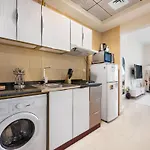 Elegant Urban Studio In Al Manara Tower, Jvt