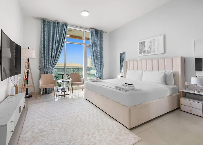 Elegant Urban Studio In Al Manara Tower, Jvt